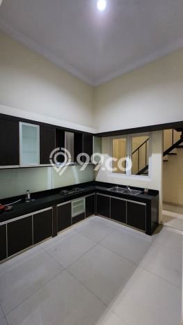 For Sale! Luxury House LT 255m2 Desain Elegan di Cideng For Sale! Luxury House LT 255m2 Desain Elegan di Cideng