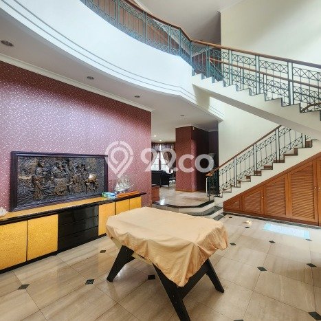 Jual Rumah Mewah Elegan Dengan View Eksklusif di Kedoya Baru, Jakarta Barat Jual Rumah Mewah Elegan Dengan View Eksklusif di Kedoya Baru, Jakarta Barat