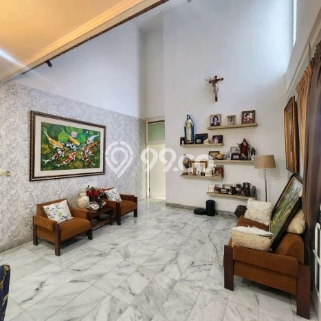 Jual Rumah Luas Elegan Dengan View Eksklusif di Cipinang, Jakarta Timur Jual Rumah Luas Elegan Dengan View Eksklusif di Cipinang, Jakarta Timur