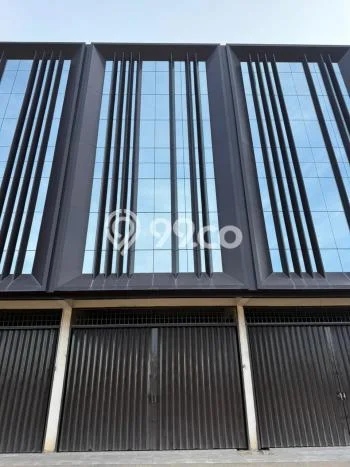 Ruko Bagus LT 202m2 LB 607m2 Dijual di Bengkong Batam Ruko Bagus LT 202m2 LB 607m2 Dijual di Bengkong Batam