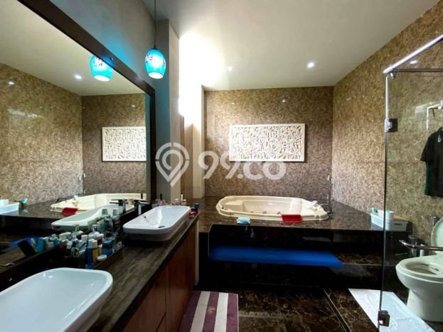 Rumah Eksklusif Dijual LT 1400m2 di Batam Kota, Batam Rumah Eksklusif Dijual LT 1400m2 di Batam Kota, Batam