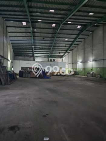 Unit Gudang Dijual di Jakarta Timur LT 1707m2 & LB 1200m2 Unit Gudang Dijual di Jakarta Timur LT 1707m2 & LB 1200m2