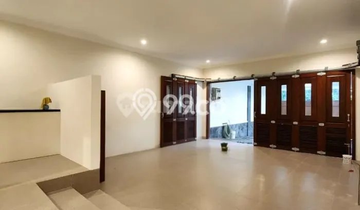Siap Huni Hunian Elit 7 Kamar di Cilandak Dekat ke Mana Pun Siap Huni Hunian Elit 7 Kamar di Cilandak Dekat ke Mana Pun