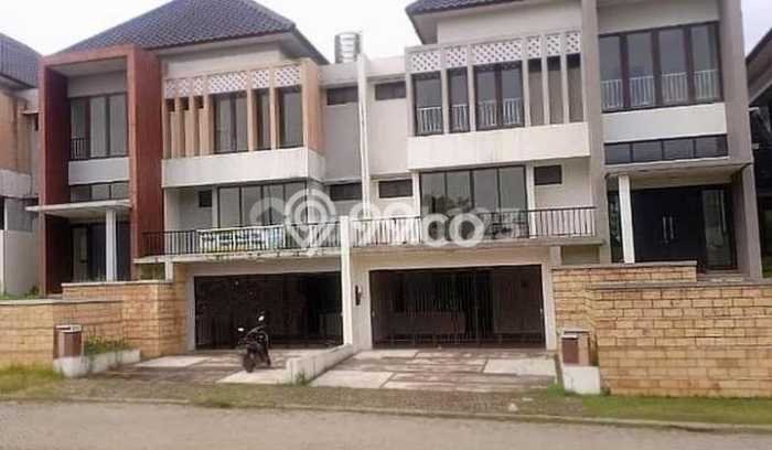 Hunian Cantik Modern Lb 350m2 di Bogor Selatan, Bogor Hunian Cantik Modern Lb 350m2 di Bogor Selatan, Bogor