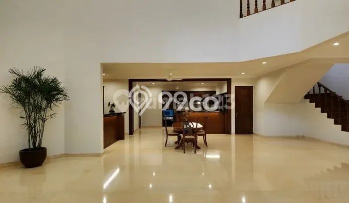 Siap Huni Hunian Elit 7 Kamar di Cilandak Dekat ke Mana Pun Siap Huni Hunian Elit 7 Kamar di Cilandak Dekat ke Mana Pun