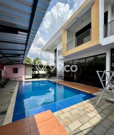 Hot Offer Hunian Premium Ideal dan Luas di Wiyung, Surabaya Hot Offer Hunian Premium Ideal dan Luas di Wiyung, Surabaya