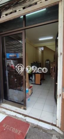 Area Ramai! Ruko Dijual di Sukolilo untuk Bisnis Luas Bangunan 99m2 Area Ramai! Ruko Dijual di Sukolilo untuk Bisnis Luas Bangunan 99m2