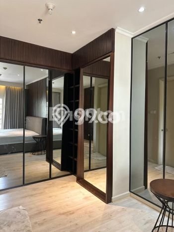 Disewakan! Rumah 3 Kamar Tidur &
3 Kamar Mandi di Pakuwon Indah, Surabaya Disewakan! Rumah 3 Kamar Tidur &
3 Kamar Mandi di Pakuwon Indah, Surabaya