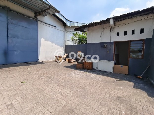 Unit Gudang Dijual di Benowo Surabaya Luas Tanah 1580m2, Luas Bangunan 1000m2 Unit Gudang Dijual di Benowo Surabaya Luas Tanah 1580m2, Luas Bangunan 1000m2