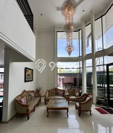 Hot Offer Hunian Premium Ideal dan Luas di Wiyung, Surabaya Hot Offer Hunian Premium Ideal dan Luas di Wiyung, Surabaya