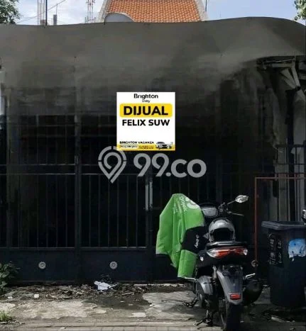 Rumah Luas Asri 3 KT Siap Pakai di Ketintang Surabaya Rumah Luas Asri 3 KT Siap Pakai di Ketintang Surabaya