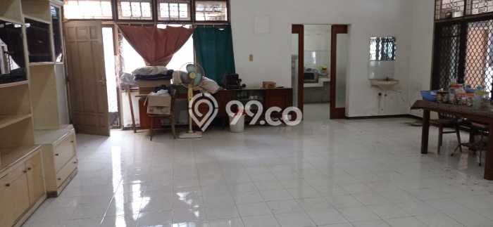 Jual Rumah Luas Elegan Dengan View Cantik di Manyar, Surabaya Jual Rumah Luas Elegan Dengan View Cantik di Manyar, Surabaya