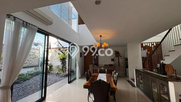 Siap Huni Rumah Mewah 5 Kamar di Denpasar Utara Dekat ke Mana Pun Siap Huni Rumah Mewah 5 Kamar di Denpasar Utara Dekat ke Mana Pun