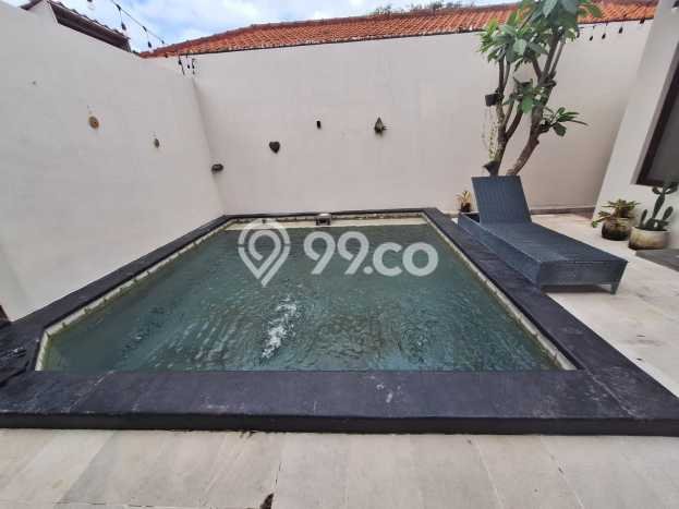 Rumah di Kerobokan, 3 KT, Lingkungan Elite, Luas 200m² Bangunan 150m² Rumah di Kerobokan, 3 KT, Lingkungan Elite, Luas 200m² Bangunan 150m²