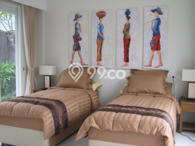 Vila Kawasan , Luas 2020m2m², Posisi Premium Vila Kawasan , Luas 2020m2m², Posisi Premium