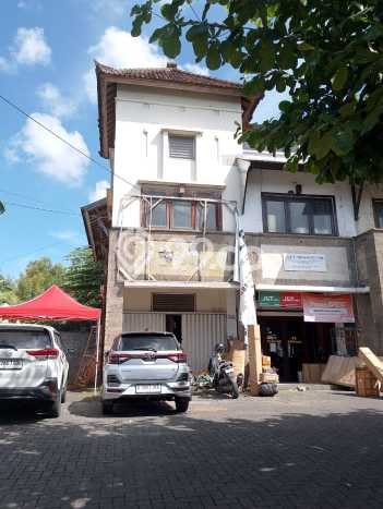 Ruko Dijual di Badung LT 132m2 & LB 128m2 Lokasi Terbaik! Ruko Dijual di Badung LT 132m2 & LB 128m2 Lokasi Terbaik!