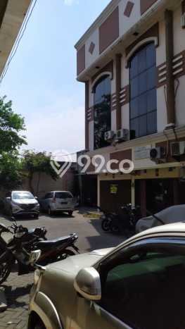 Jual Rumah Mewah Megah Dengan View Eksklusif di Ketintang, Surabaya Jual Rumah Mewah Megah Dengan View Eksklusif di Ketintang, Surabaya
