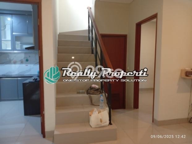 EXCLUSIVE OFFER! Rumah di Jatiwarna, 2 KM, Lingkungan Elite, LT 72m² Bangunan 65m² EXCLUSIVE OFFER! Rumah di Jatiwarna, 2 KM, Lingkungan Elite, LT 72m² Bangunan 65m²