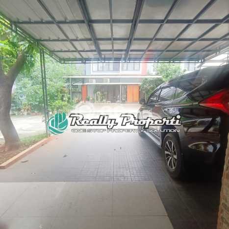 Ready to Use! Luxury House LT 130m2 Desain Modern di Jatibening Ready to Use! Luxury House LT 130m2 Desain Modern di Jatibening