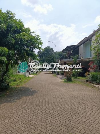 Jual Rumah Luas Megah Dengan View Cantik di Bambu Apus, Jakarta Timur Jual Rumah Luas Megah Dengan View Cantik di Bambu Apus, Jakarta Timur