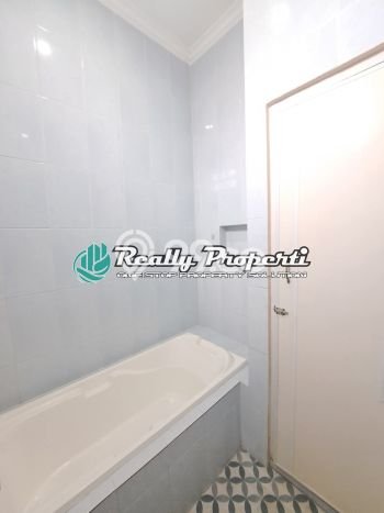 Rumah Elit Modern Tanpa Renovasi di Jatibening Bekasi Rumah Elit Modern Tanpa Renovasi di Jatibening Bekasi