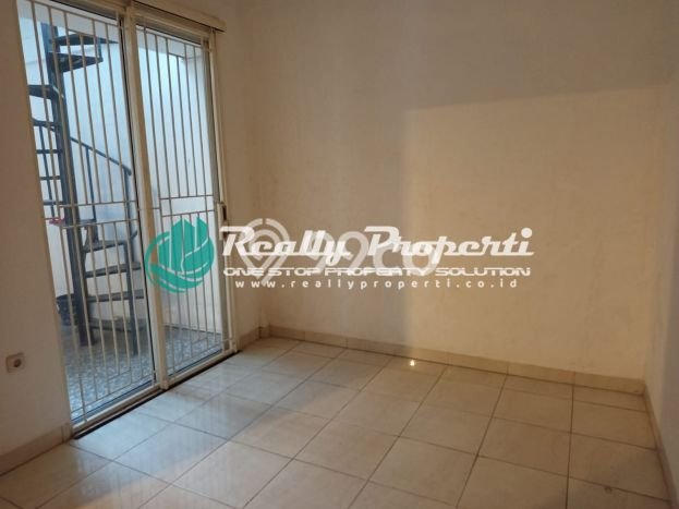 Dijual Rumah Mewah Elegan Dengan View Cantik di Pinang Ranti, Jakarta Timur Dijual Rumah Mewah Elegan Dengan View Cantik di Pinang Ranti, Jakarta Timur