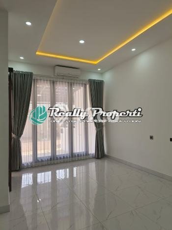 Disewakan Rumah Konsep Modern di Cilandak Jakarta Selatan dengan 4 Kamar Disewakan Rumah Konsep Modern di Cilandak Jakarta Selatan dengan 4 Kamar