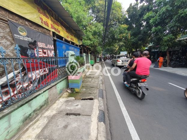 For Sale Rumah Mewah Exclusive di Pasar Rebo, Jakarta Timur For Sale Rumah Mewah Exclusive di Pasar Rebo, Jakarta Timur
