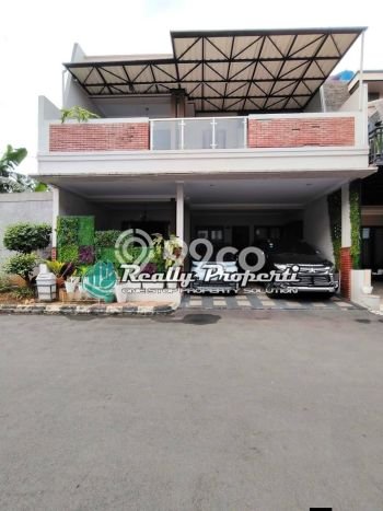 Rumah Mewah Akses Strategis di Bekasi Semi Furnished Rumah Mewah Akses Strategis di Bekasi Semi Furnished