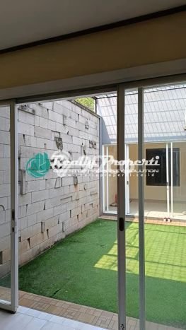 Disewakan! Rumah 4 Kamar Tidur &
2 Kamar Mandi di Lubang Buaya, Jakarta Timur Disewakan! Rumah 4 Kamar Tidur &
2 Kamar Mandi di Lubang Buaya, Jakarta Timur