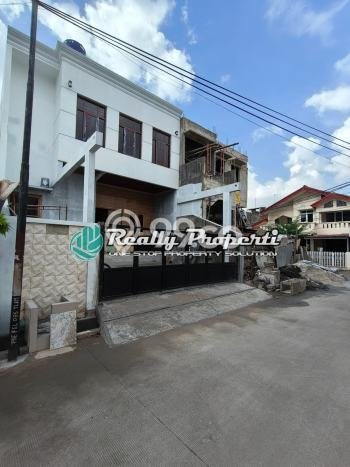 Jual Rumah Eksklusif 3 KT di Jati Cempaka, Bekasi Jual Rumah Eksklusif 3 KT di Jati Cempaka, Bekasi