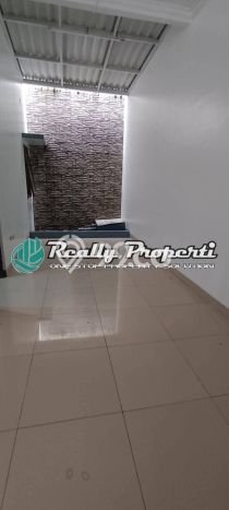 Disewakan! Rumah 5 Kamar Tidur &
3 Kamar Mandi di Cipinang Melayu, Jakarta Timur Disewakan! Rumah 5 Kamar Tidur &
3 Kamar Mandi di Cipinang Melayu, Jakarta Timur