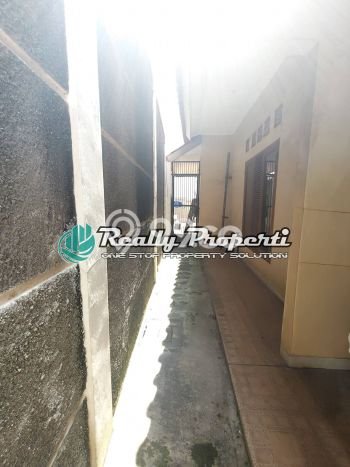 For Sale! Luxury House LT 409m2 Desain Elegan di Jatibening For Sale! Luxury House LT 409m2 Desain Elegan di Jatibening