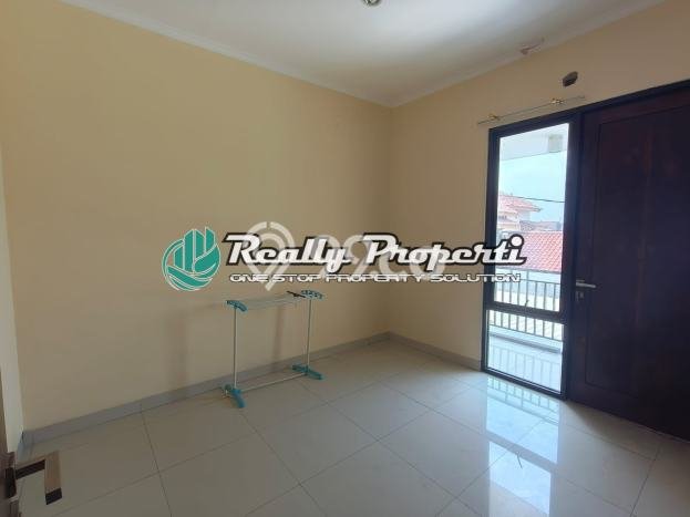 For Sale Hunian Rumah Nyaman 3 KT di Jatiwaringin, Bekasi For Sale Hunian Rumah Nyaman 3 KT di Jatiwaringin, Bekasi