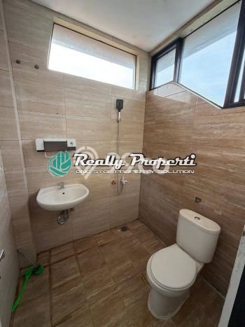 Disewakan! Rumah 3 Kamar Tidur &
2 Kamar Mandi di Bambu Apus, Jakarta Timur Disewakan! Rumah 3 Kamar Tidur &
2 Kamar Mandi di Bambu Apus, Jakarta Timur