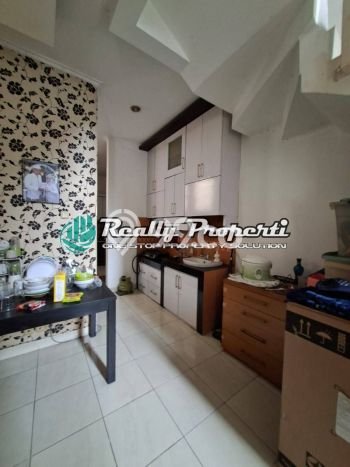 Disewakan! Rumah 3 Kamar Tidur &
3 Kamar Mandi di Jatibening, Bekasi Disewakan! Rumah 3 Kamar Tidur &
3 Kamar Mandi di Jatibening, Bekasi
