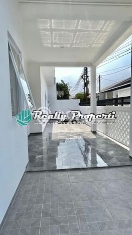 Rumah Modern 4 KT LT 210m2 di Pekayon Rumah Modern 4 KT LT 210m2 di Pekayon