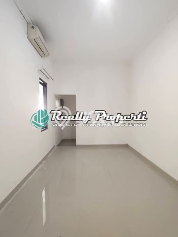 Disewakan Rumah Harga Terjangkau di Cikunir Bekasi Punya 3 Kamar Tidur Disewakan Rumah Harga Terjangkau di Cikunir Bekasi Punya 3 Kamar Tidur