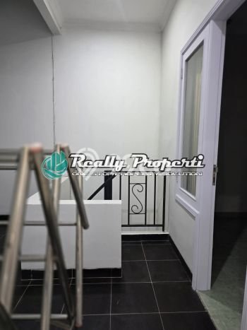 Disewakan segera hunian minimalis lokasi strategis 5 Kamar di Duren Sawit, Jakarta Timur Disewakan segera hunian minimalis lokasi strategis 5 Kamar di Duren Sawit, Jakarta Timur