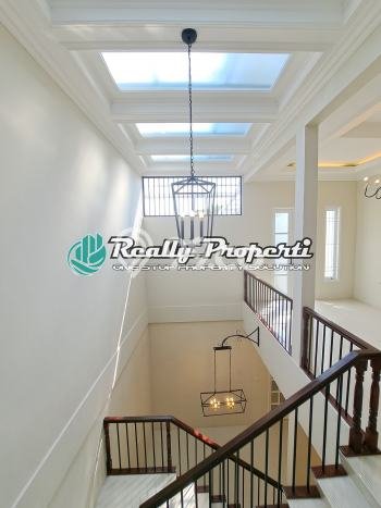 Jual Rumah Mewah Megah Dengan View Cantik di Jatibening, Bekasi Jual Rumah Mewah Megah Dengan View Cantik di Jatibening, Bekasi