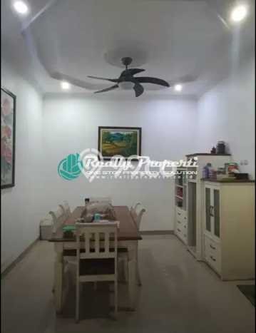Ready to Use! Premium House LT 184m2 Desain Modern di Pondok Kelapa Ready to Use! Premium House LT 184m2 Desain Modern di Pondok Kelapa
