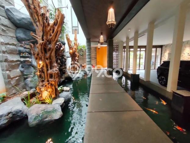Hunian Elit LB 1200m2 Siap Huni Desain Elegan di Pantai Mutiara, Jakarta Utara Hunian Elit LB 1200m2 Siap Huni Desain Elegan di Pantai Mutiara, Jakarta Utara
