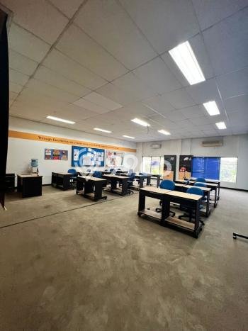 Unit Kantor Dijual di Bekasi LT 16553m2 & LB 8200m2 Unit Kantor Dijual di Bekasi LT 16553m2 & LB 8200m2