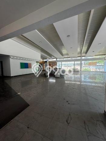 Komersial Dijual di Mampang Prapatan Jakarta Selatan dengan Luas Bangunan 975m2 Komersial Dijual di Mampang Prapatan Jakarta Selatan dengan Luas Bangunan 975m2