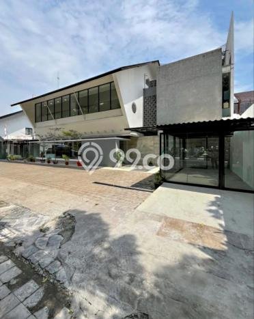 Komersial Bagus LT 610m2 LB 1084m2 Dijual di Kebayoran Baru Jakarta Selatan Komersial Bagus LT 610m2 LB 1084m2 Dijual di Kebayoran Baru Jakarta Selatan