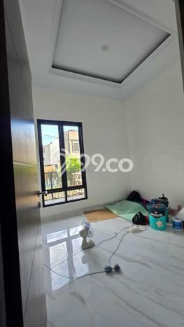 Jual Rumah Luas Megah Dengan View Eksklusif di Villa Meruya, Jakarta Barat Jual Rumah Luas Megah Dengan View Eksklusif di Villa Meruya, Jakarta Barat