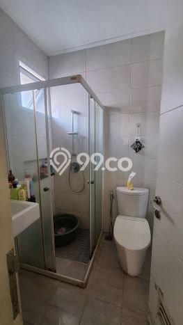 For Sale Rumah 4 Kamar Lokasi Ideal Bagus dan Strategis di Cengkareng For Sale Rumah 4 Kamar Lokasi Ideal Bagus dan Strategis di Cengkareng