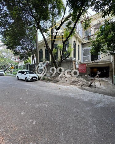 Rumah Mewah LB 2100m2 Siap Pakai Desain Elegan di Pondok Indah, Jakarta Selatan Rumah Mewah LB 2100m2 Siap Pakai Desain Elegan di Pondok Indah, Jakarta Selatan