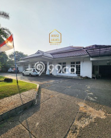 Hunian Mewah LB 1500m2 Siap Huni Desain Elegan di Kemang, Jakarta Selatan Hunian Mewah LB 1500m2 Siap Huni Desain Elegan di Kemang, Jakarta Selatan
