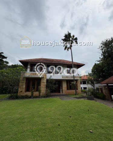 FOR SALE! Vila Kawasan , Luas 4041m2m², Akses Mudah Fasilitas Umum FOR SALE! Vila Kawasan , Luas 4041m2m², Akses Mudah Fasilitas Umum